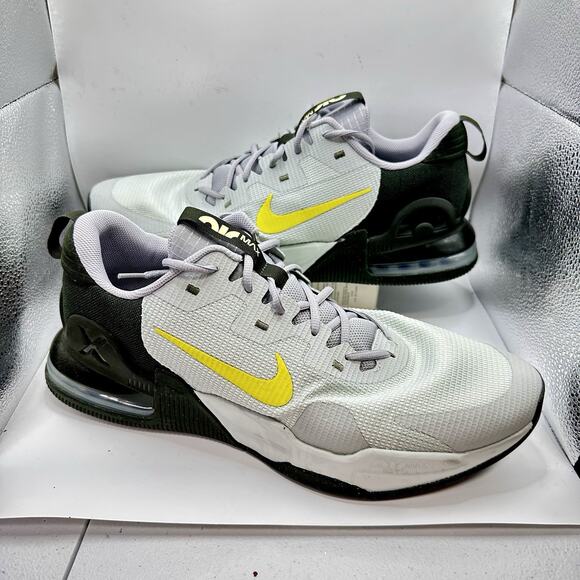 Athletic_Shoes